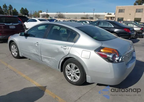 2010 Nissan Altima 2.5 S z USA, uszkodzony, nr VIN 1N4AL2AP9AN458813